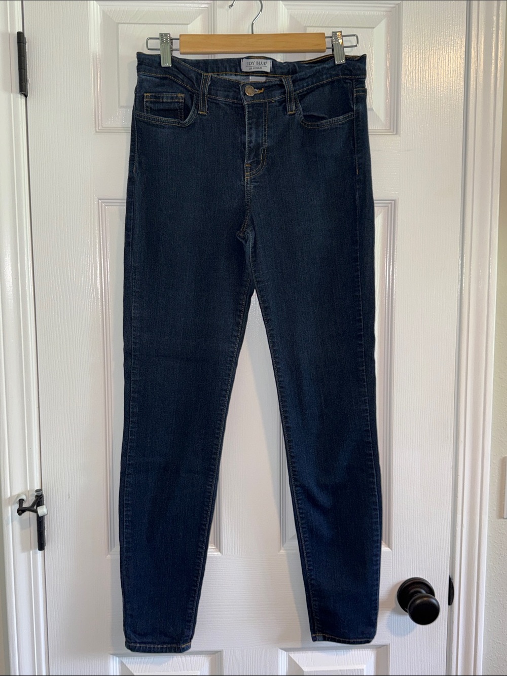 Judy Blue Dark Wash Skinny Jeans. Size 9/29.